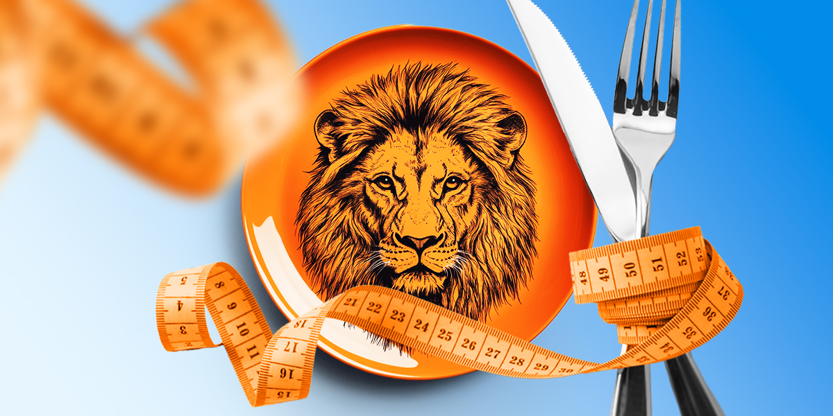 Lion face on a plate with tape in the background