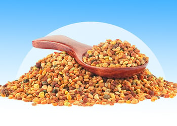 Bee pollen and a spoon in it